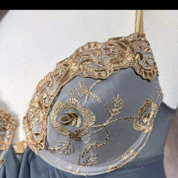 Victoria's Secret Blue Chemise with Gold Lace - Picture 4 of 7